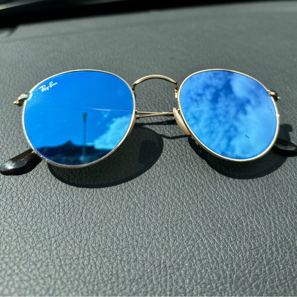 Ray-Ban Round Flash Lenses Sunglasses